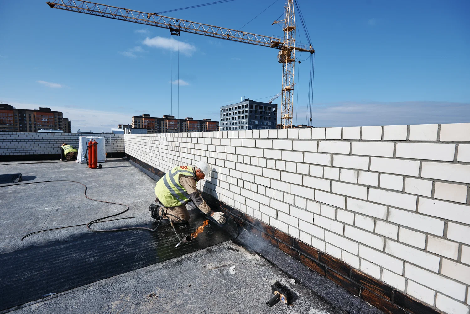 Важность обследования зданий и сооружений: Когда и почему это необходимо