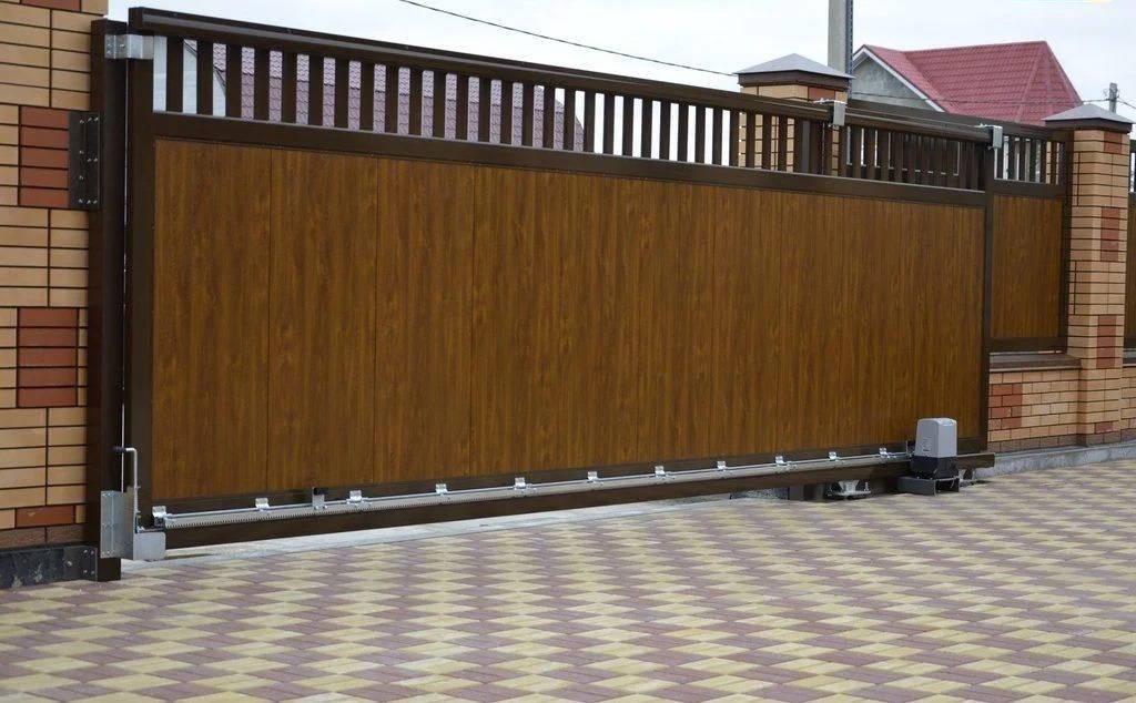 Откатные ворота в Москве: Практичность и стиль в одном исполнении